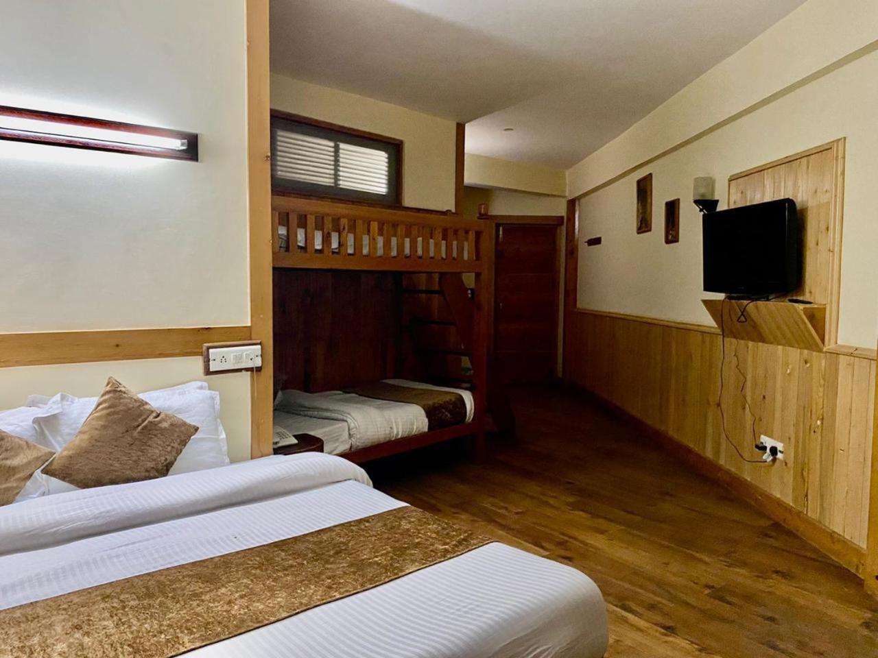 The Vashisht, Manali - A Four Star Luxury Hotel Eksteriør billede