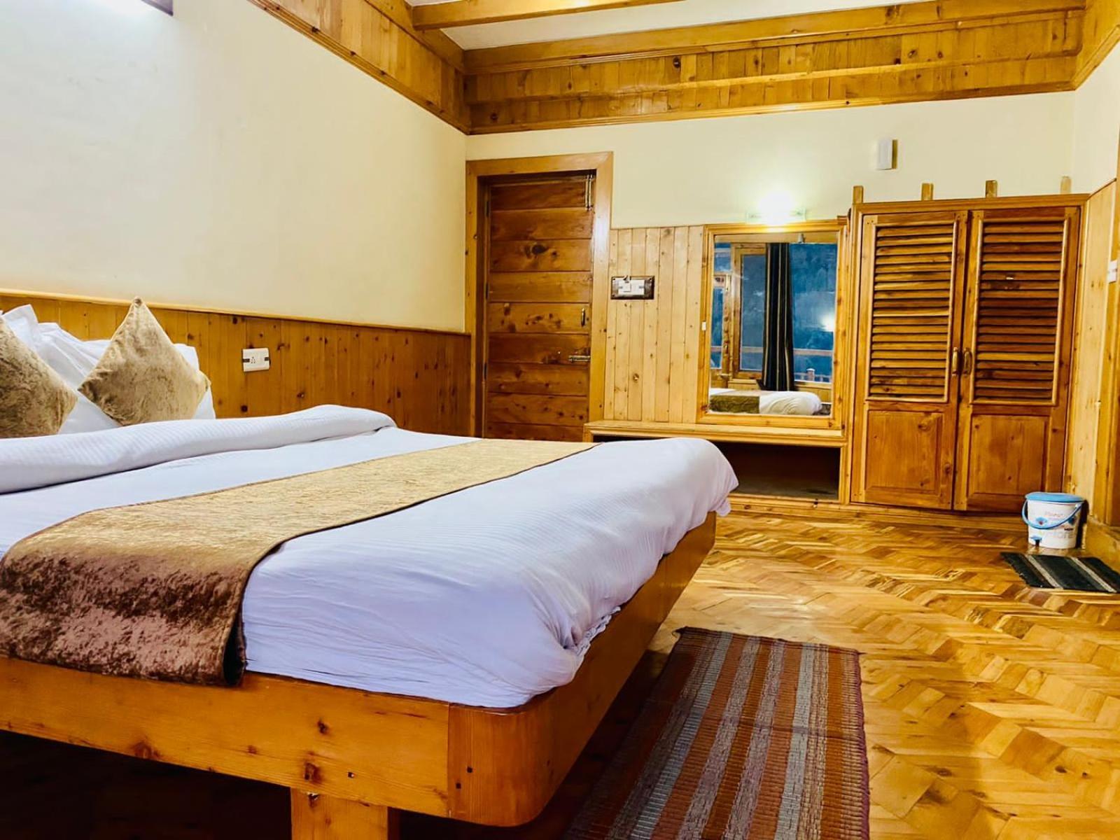 The Vashisht, Manali - A Four Star Luxury Hotel Eksteriør billede